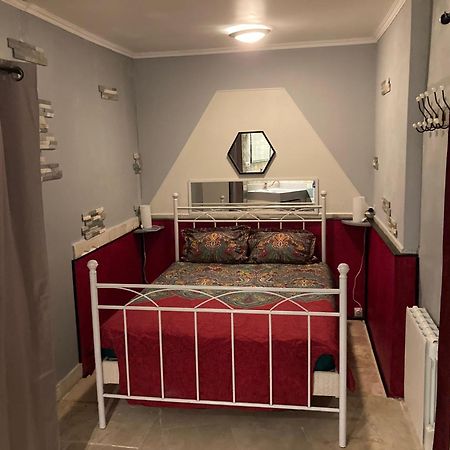Tres Bel Appartement Cosy Et Chaleureux A Nîmes Kültér fotó