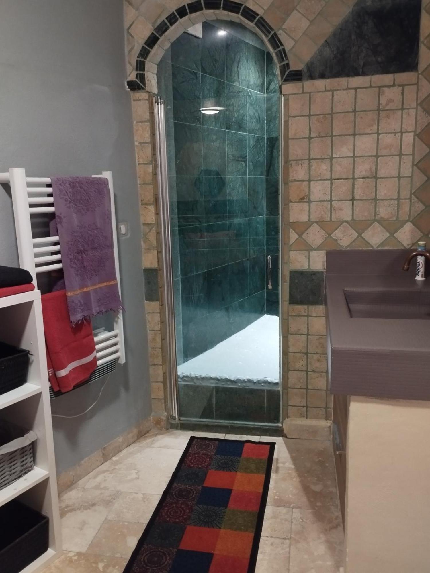 Tres Bel Appartement Cosy Et Chaleureux A Nîmes Kültér fotó
