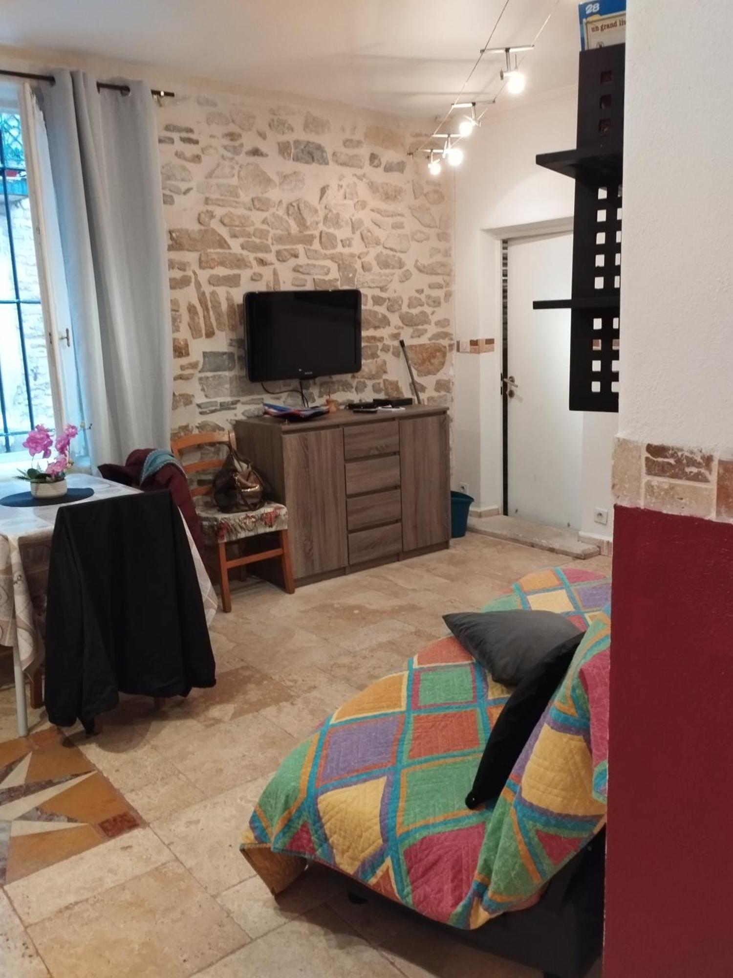 Tres Bel Appartement Cosy Et Chaleureux A Nîmes Kültér fotó
