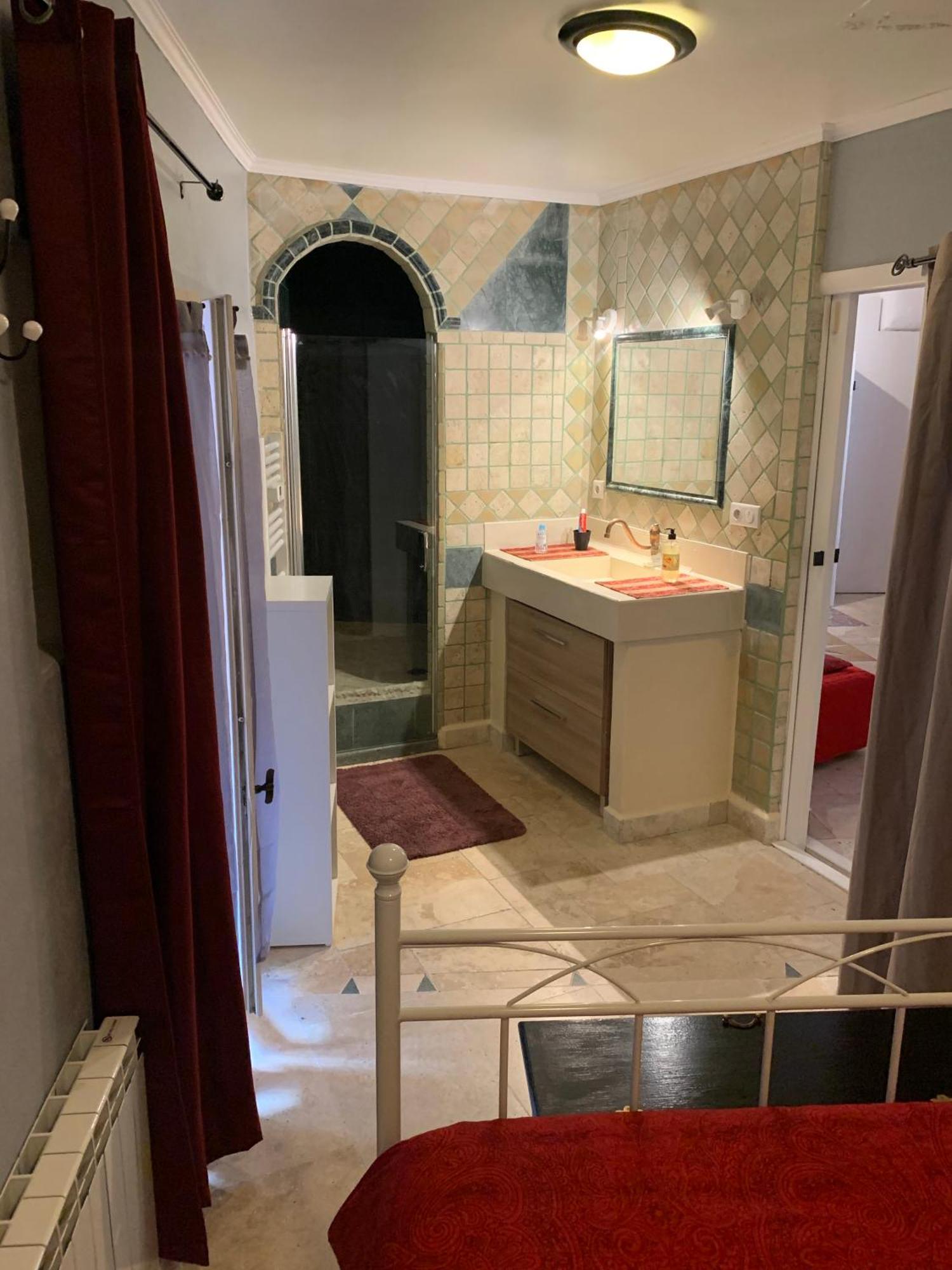 Tres Bel Appartement Cosy Et Chaleureux A Nîmes Kültér fotó